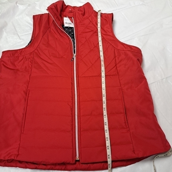 𝅺Northern‎ Reflections Quilted Vest - Picture 10 of 10